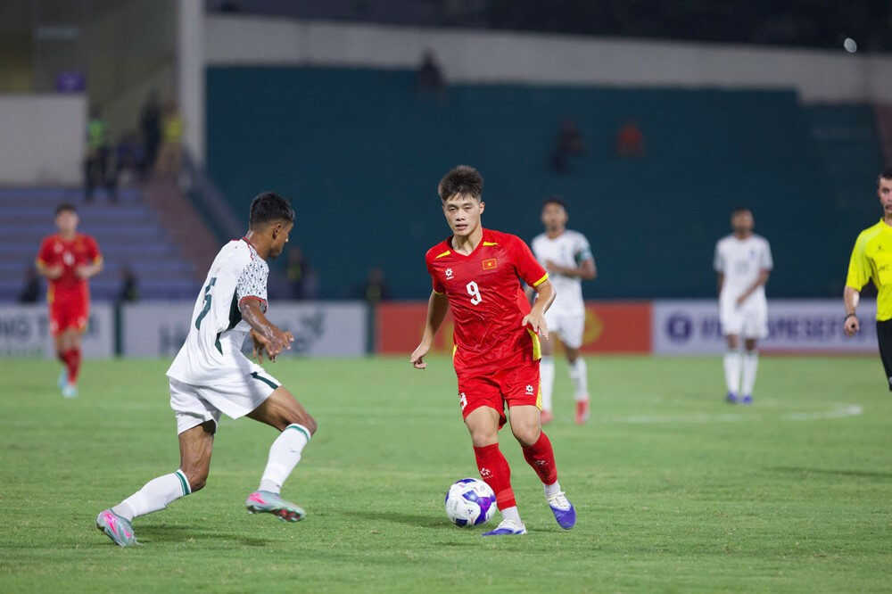 U23 Việt Nam đấu U23 Singapore: Lột xác và hơn thế nữa