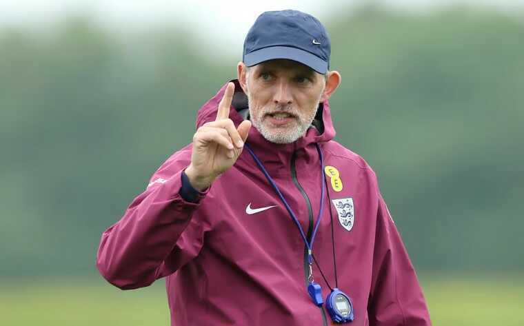 HLV Thomas Tuchel không có nhiều lựa chọn cho vị trí tiền đạo.