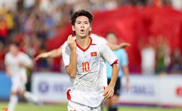 Lê Văn Thuận trải lòng sau bàn thắng quyết định vào lưới U23 Singapore