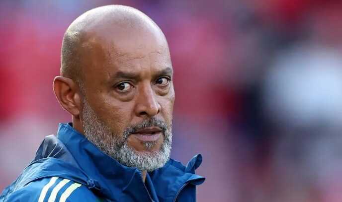 Đằng sau quyết định sa thải Nuno Santo của Forest