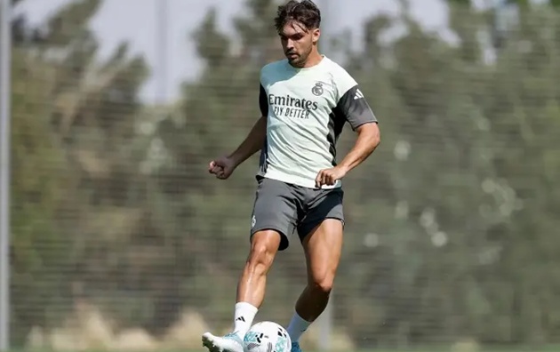Tương lai bất định của Asencio tại Real Madrid