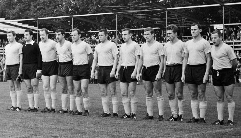 Đội h&igrave;nh Dortmund m&ugrave;a giải 1965/1966.