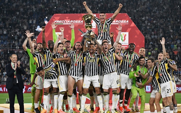 Juventus l&agrave; &ocirc;ng vua ở giải đấu