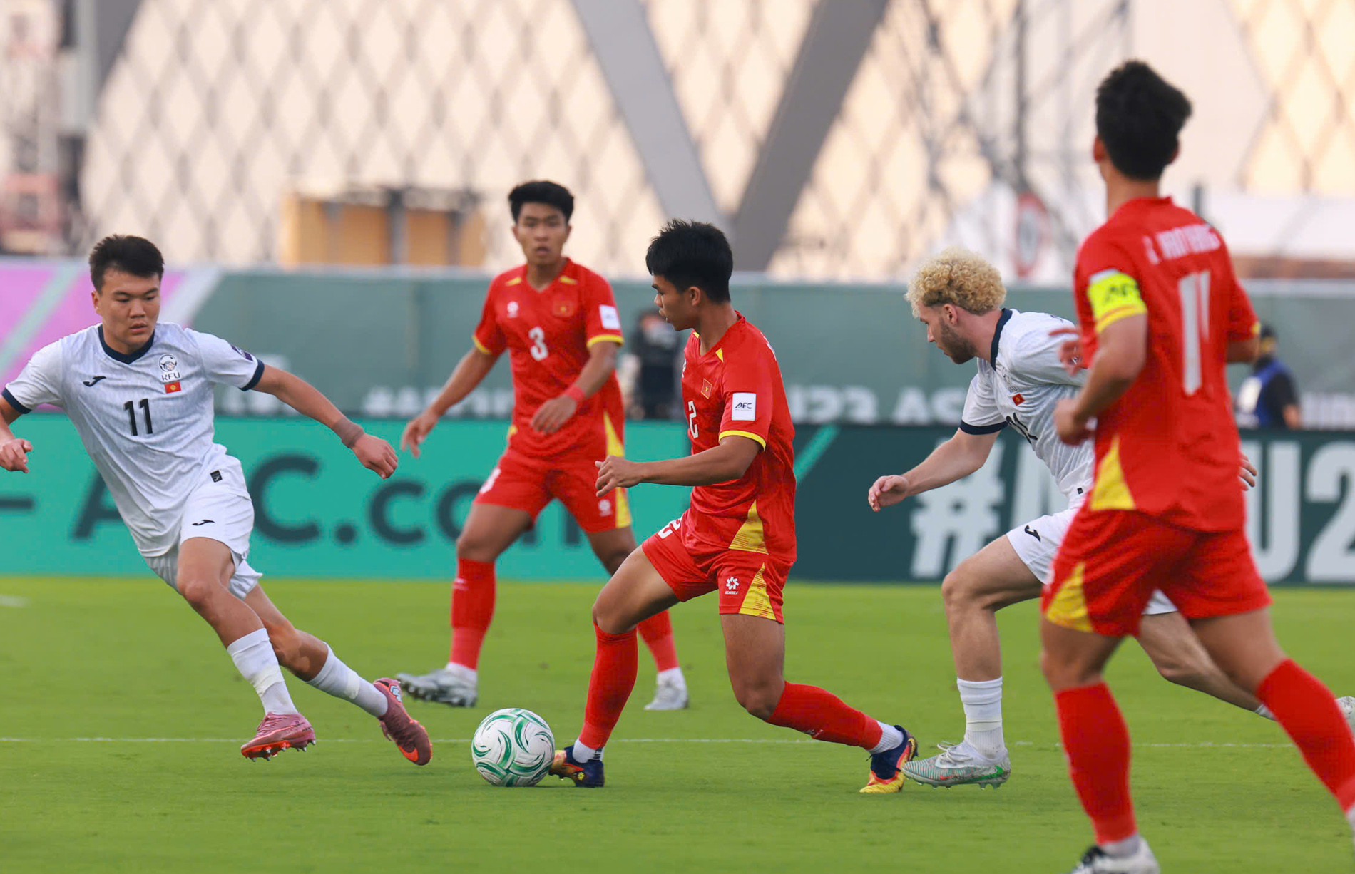 `U23 Việt Nam thắng Saudi Arabia, vào tứ kết với ngôi nhất bảng`