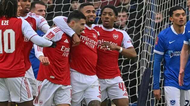 Martinelli lập hat-trick giúp Arsenal đè bẹp Portsmouth