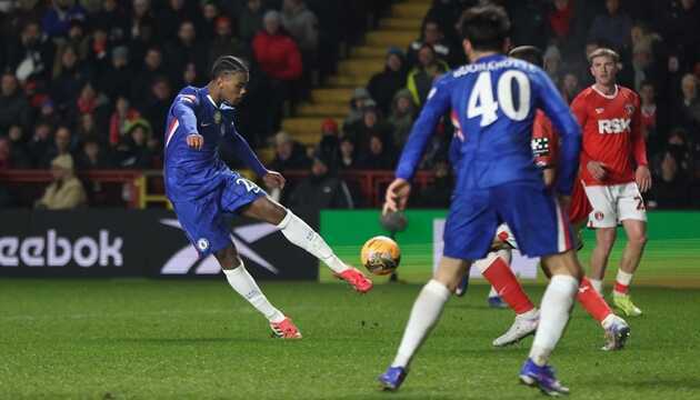 Mới trận đầu ti&ecirc;n, truyền th&ocirc;ng đ&atilde; c&oacute; nhiều điều để n&oacute;i về Chelsea của Rosenior.