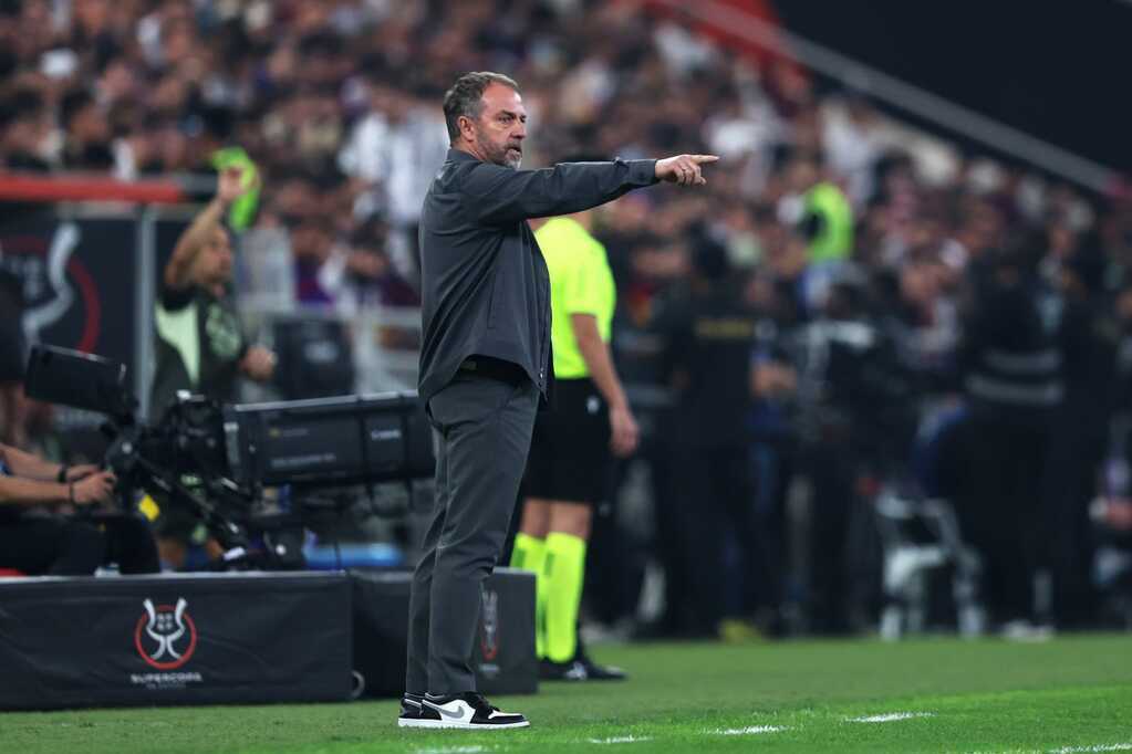 Flick tự hào vì Barca chơi đúng phong cách tại El Clasico