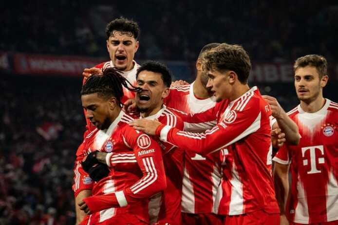 Harry Kane nổ súng, Bayern Munich hủy diệt Wolfsburg 8-1