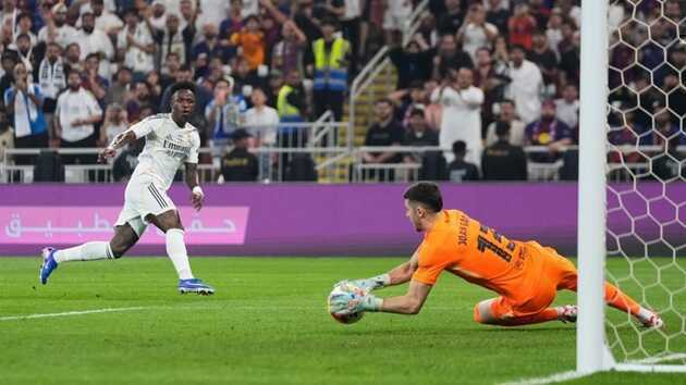 Anh đ&atilde; c&oacute; m&agrave;n tr&igrave;nh diễn xuất sắc.