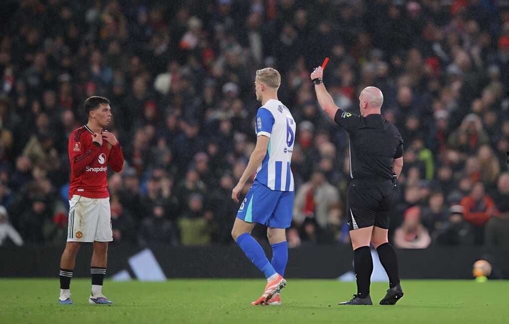 Man Utd sớm rời FA Cup sau thất bại trước Brighton - 2