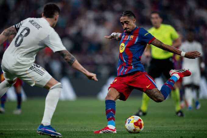 Raphinha - từ kép phụ ở Barca thành `hung thần` của Real