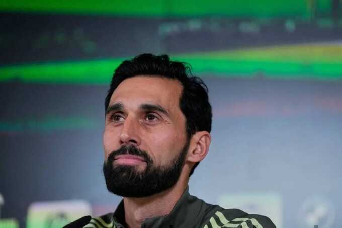 Tân HLV Real lo thảm bại nếu bắt chước Mourinho