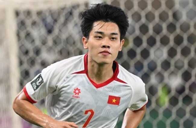 Troussier chỉ ra sự khó lường của Đình Bắc