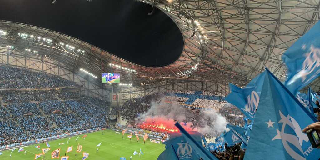 Kh&aacute;n đ&agrave;i