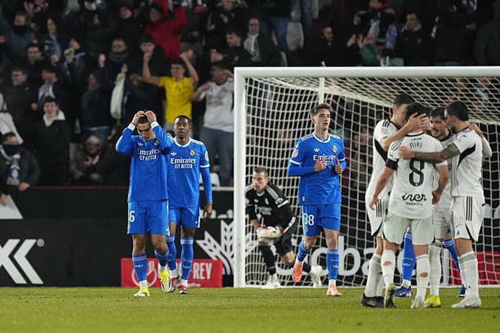 Real Madrid bị loại khỏi Cúp Nhà vua sau khi sa thải HLV Xabi Alonso