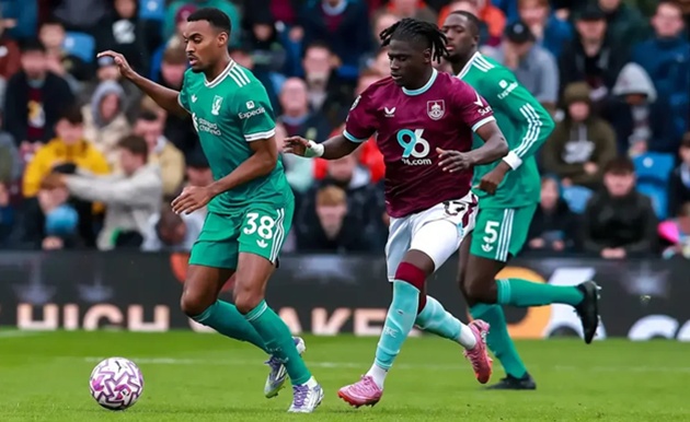 Soi trận Liverpool vs Burnley: Vắng Salah, chờ Ekitike