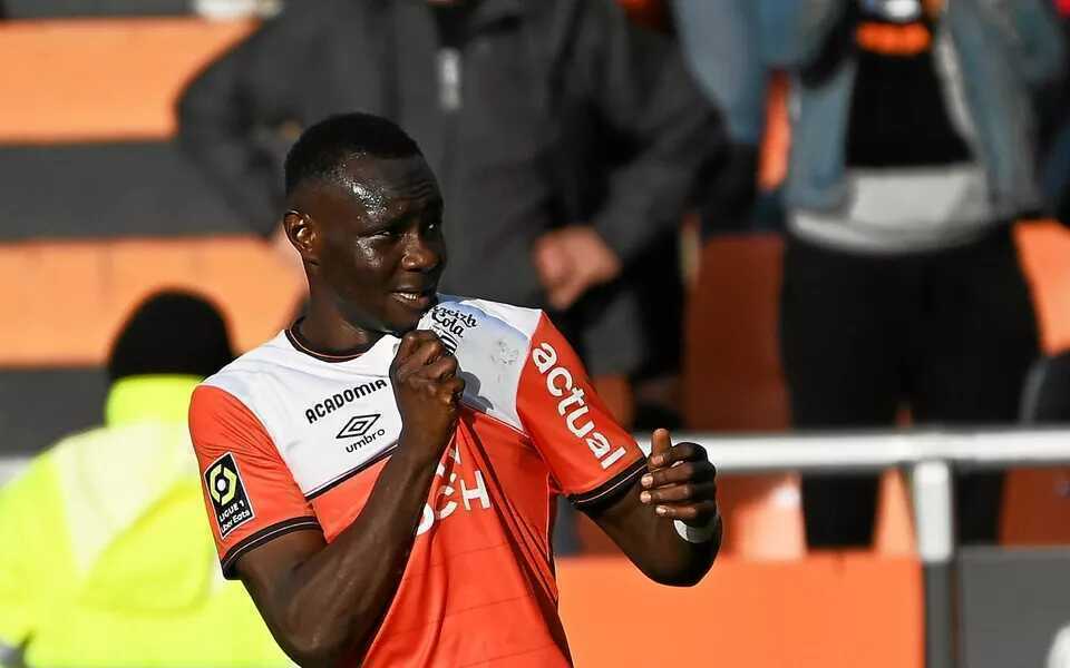 Mohamed Bamba được xem l&agrave; thần t&agrave;i của Lorient.