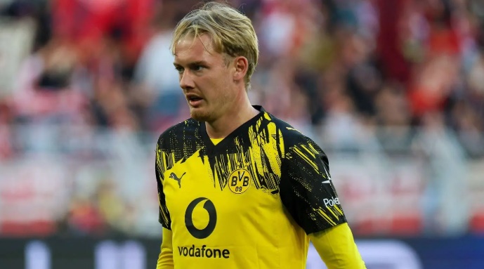 Brandt l&agrave; một trong những nh&acirc;n tố quan trọng nhất đội h&igrave;nh Dortmund.