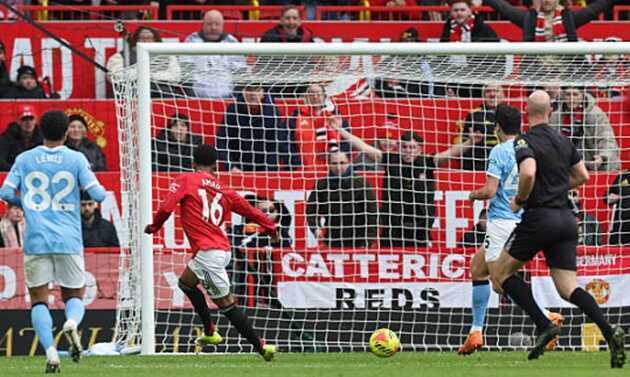 Amad xé lưới hụt, Sky Sports ấn tượng sức ép của Man Utd