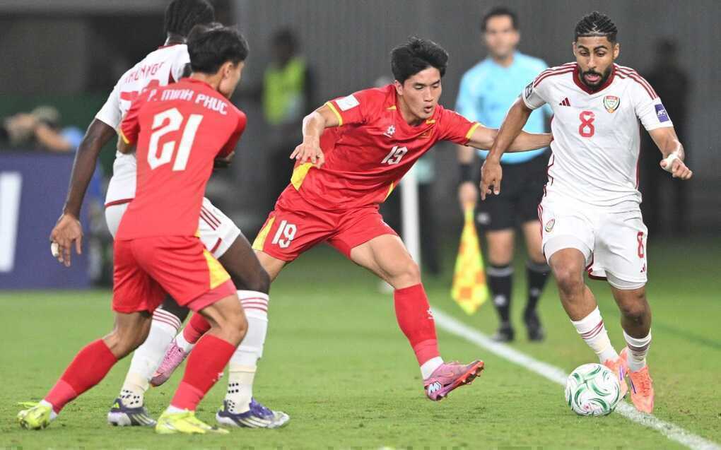 Báo Hàn Quốc: ~HLV Kim Sang Sik giúp U23 Việt Nam thống trị châu Á~