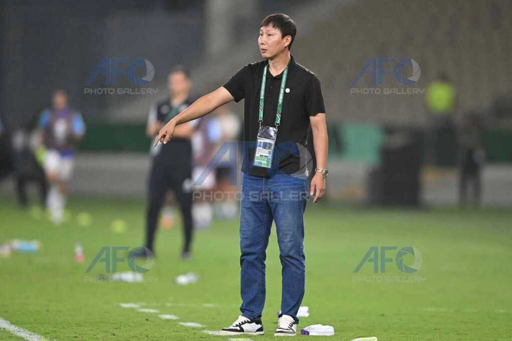 Báo Hàn Quốc: HLV Kim Sang Sik giúp U23 Việt Nam thống trị châu Á - 2