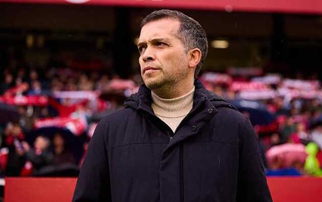 HLV Levante bác bỏ tin Real Madrid khủng hoảng