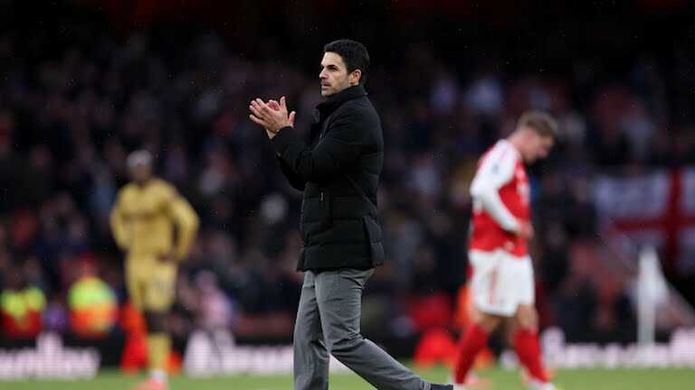 Shearer dự đoán Arsenal thắng nhọc nhằn trước Forest