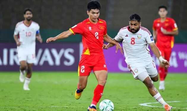U23 Việt Nam thể hiện bản lĩnh trước đối thủ kỵ giơ U23 UAE. Ảnh: Ted Trần.
