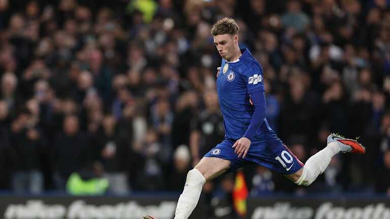 Palmer ghi b&agrave;n từ chấm penalty.