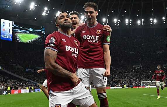 Callum Wilson gieo sầu cho Tottenham ở phút bù giờ