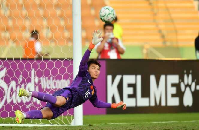 Tin bóng đá - Thủ môn U23 Trung Quốc thách thức U23 Việt Nam