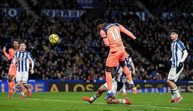 B&agrave;n thắng của Marcus Rashford kh&ocirc;ng thể gi&uacute;p Barcelona gi&agrave;nh &iacute;t nhất 1 điểm.