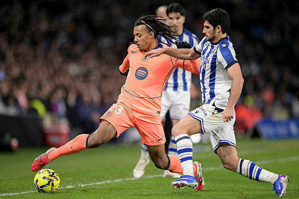 CĐV Barca chỉ mặt 2 tội đồ ở trận thua Real Sociedad