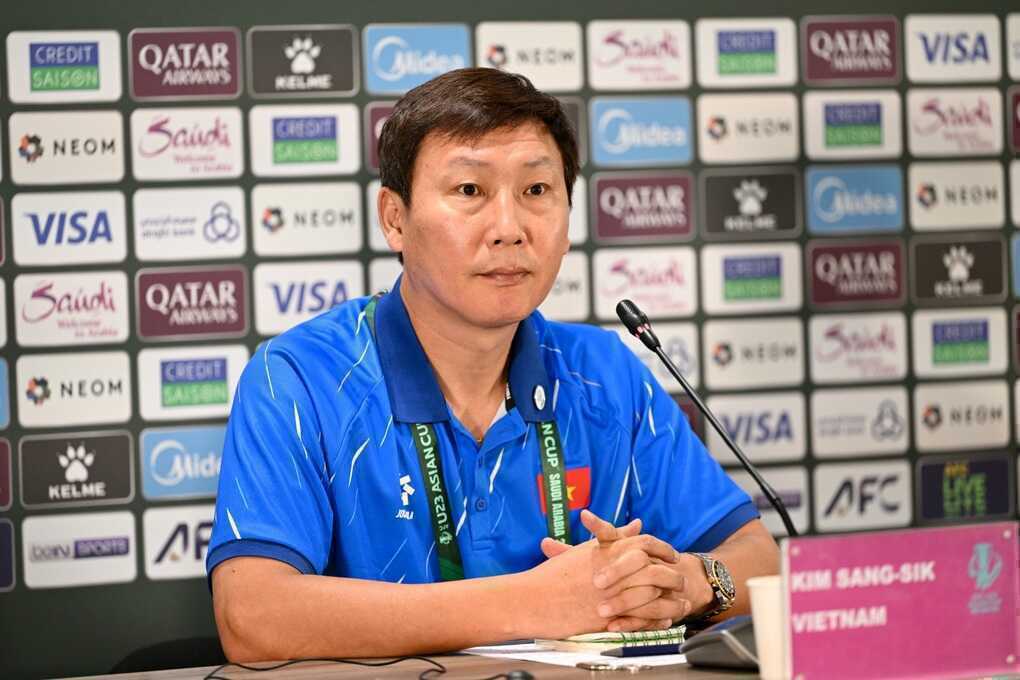 HLV Kim Sang Sik: ~U23 Việt Nam sẽ thắng U23 Trung Quốc, vào chung kết~