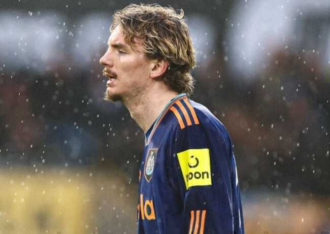 ~Người khổng lồ~ Woltemade đang lạc nhịp tại Newcastle