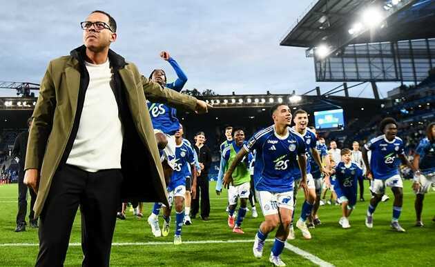 Lý do Liam Rosenior được Chelsea chọn thay Maresca