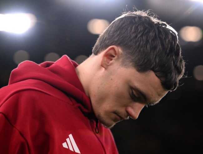 Slot thừa nhận mạo hiểm dùng Wirtz đang chấn thương