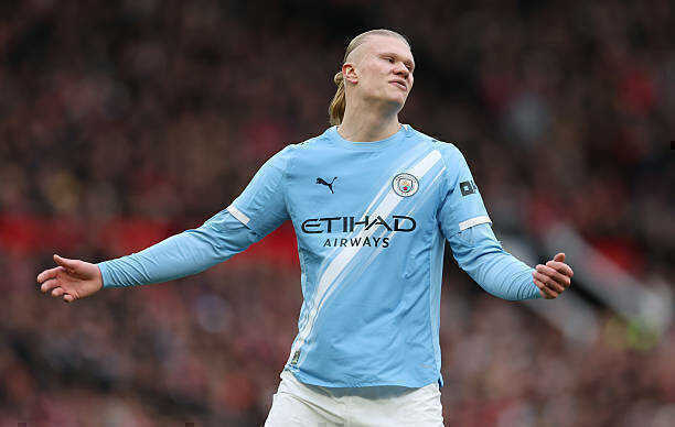 Erling Haaland c&oacute; dấu hiệu qu&aacute; tải nhưng HLV Pep Guardiola nhiều khả năng kh&ocirc;ng d&aacute;m để cậu học tr&ograve; nghỉ ngơi.