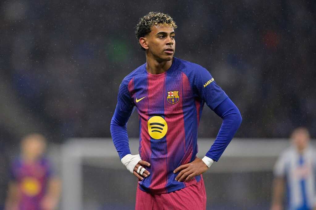 Lamine Yamal vắng mặt ở trận gặp Slavia Prague v&igrave; &aacute;n treo gi&ograve;.