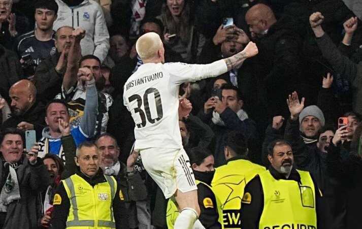 Niềm vui của Franco Mastantuono.