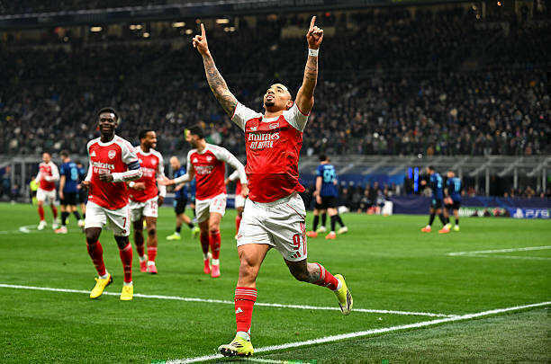 Đối đầu với h&agrave;ng thủ chắc chắn của Inter Milan nhưng Arsenal vẫn gi&agrave;nh chiến thắng 3-1 ngay tại San Siro.