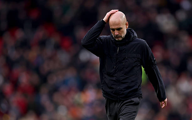 Pep Guardiola bất lực khi Manchester City để thua trước đội b&oacute;ng 