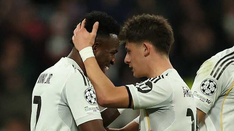 Vinicius đáp trả tiếng la ó bằng đẳng cấp ngôi sao