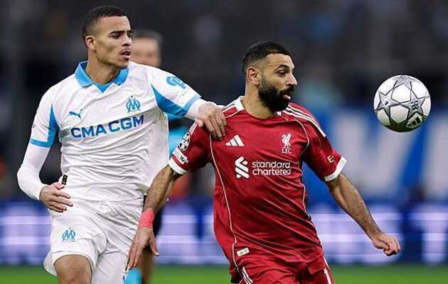 Cách Arne Slot tích hợp Salah vào kỷ luật thép của Liverpool