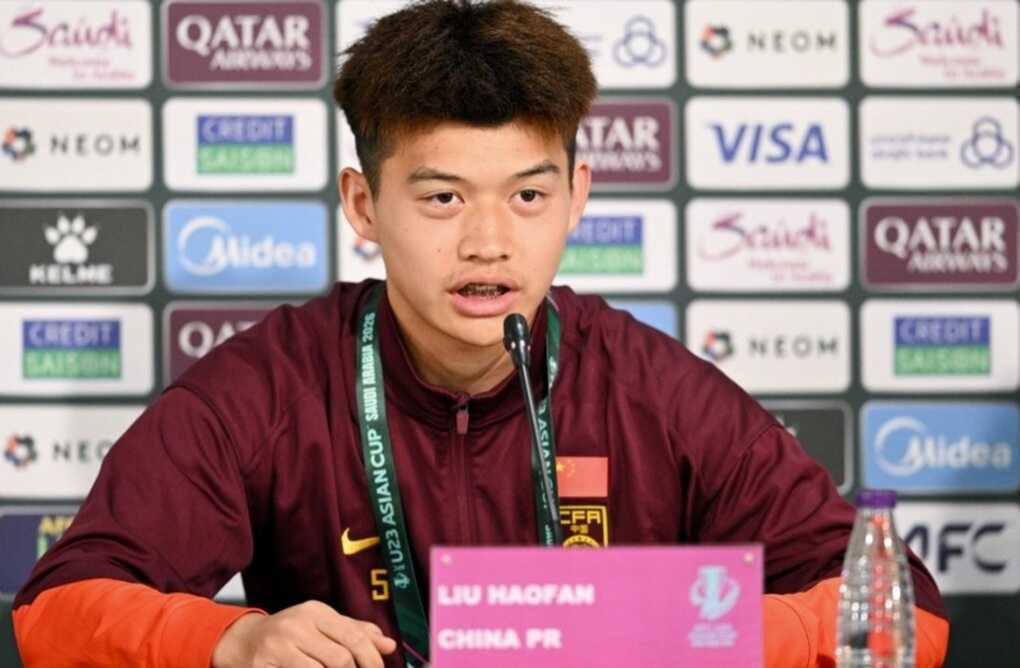 Đội trưởng U23 Trung Quốc nói điều không đúng về Đình Bắc