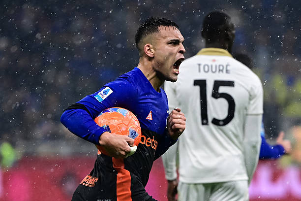 Bị dẫn 2 bàn, Inter ngược dòng vùi dập Pisa 6-2