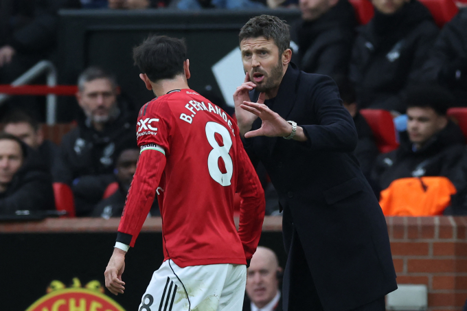 Carrick sẽ trở thành Solskjaer thứ hai của Man Utd?