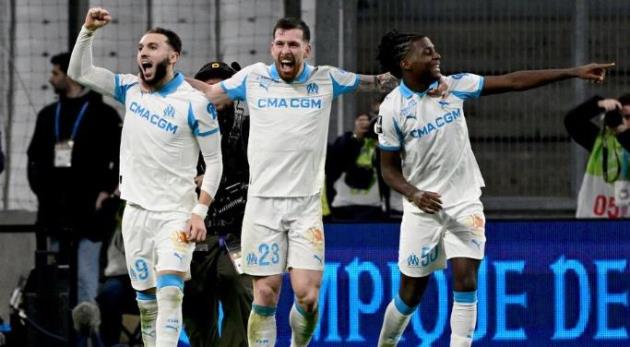 Marseille gi&agrave;nh thắng lợi thuyết phục trước Lens.