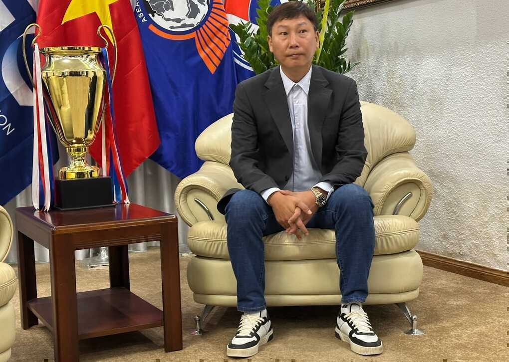 HLV Kim Sang Sik: Chấn thương của Hiểu Minh là ký ức buồn với tôi - 4