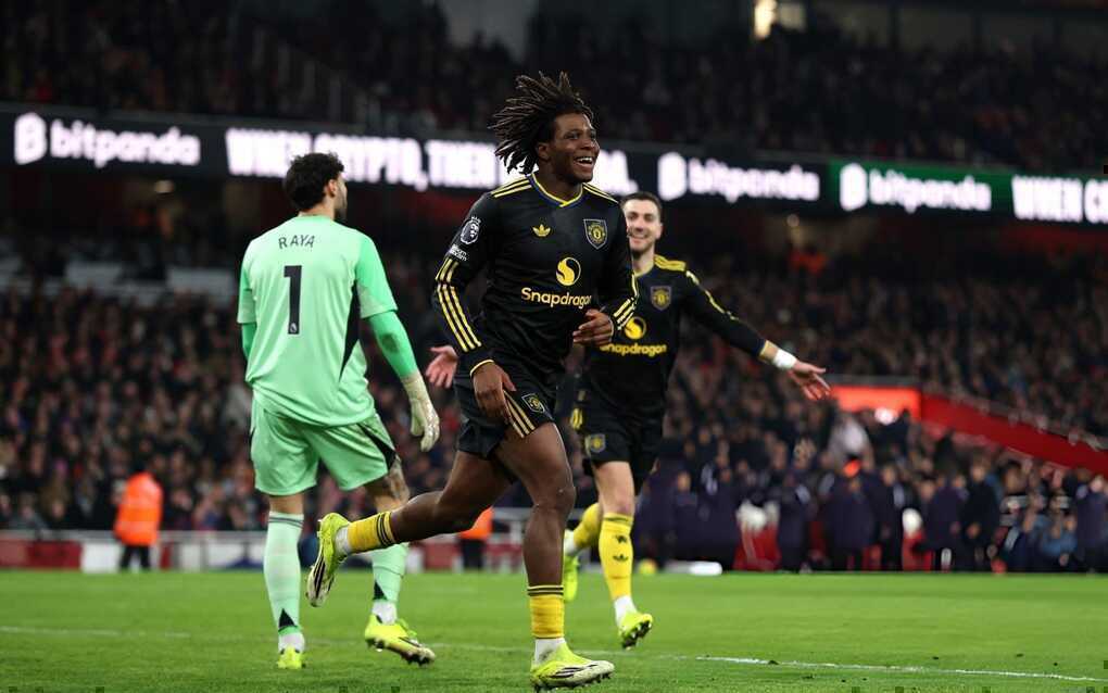 Man Utd ngược dòng quật ngã Arsenal 3-2 tại Emirates - 2